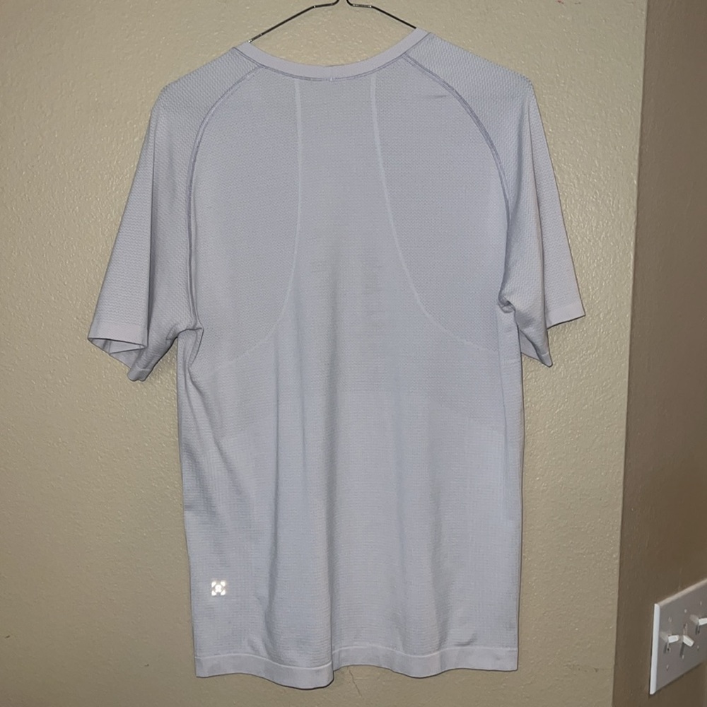 Lululemon Metal Vent Performance Shirt - Picture 6 of 6